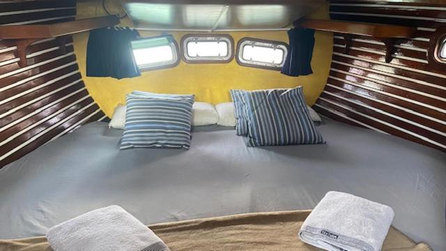 Spacious And Cozy Caribbean Boat In Barcelona With Tour Option * Sant Adrià de Besòs